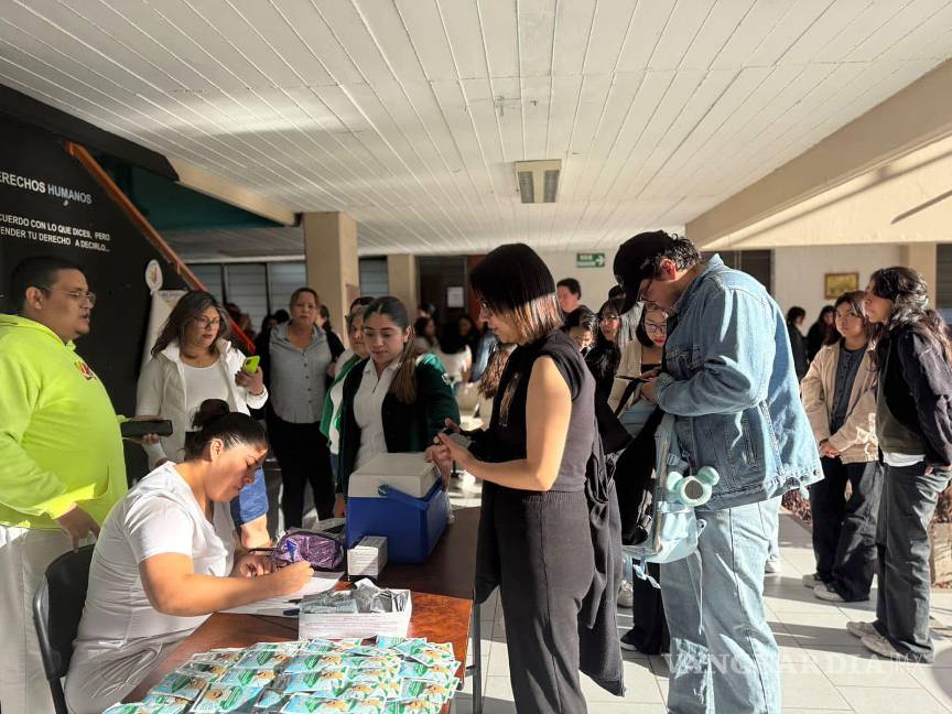 $!Excelente respuesta tuvo la campaña de vacunación llevada a cabo en la Unidad Camporredondo de la UAdeC.