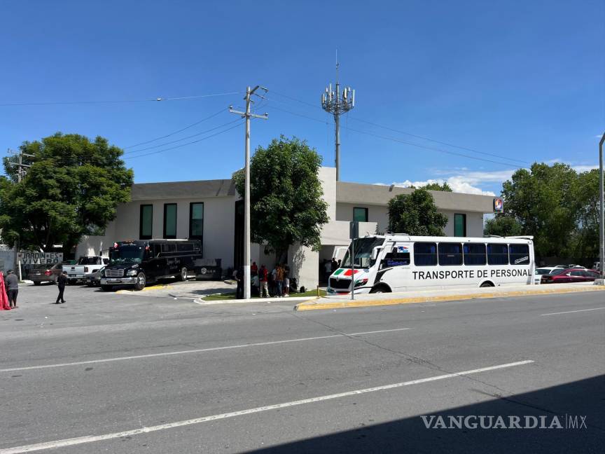 $!Familiares y amigos se reunieron en las capillas funerarias para despedir a “Chore”, como cariñosamente lo llamaban.