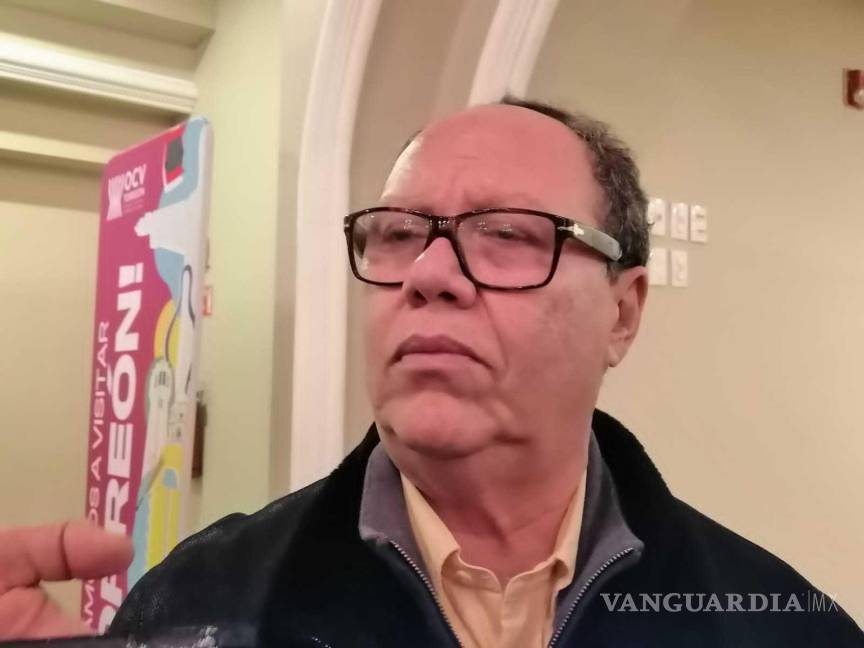$!Francisco Martínez Lombas, presidente de la OCV en Torreón, dijo que las reservaciones de hotel están agotadas para el 8 de abril.