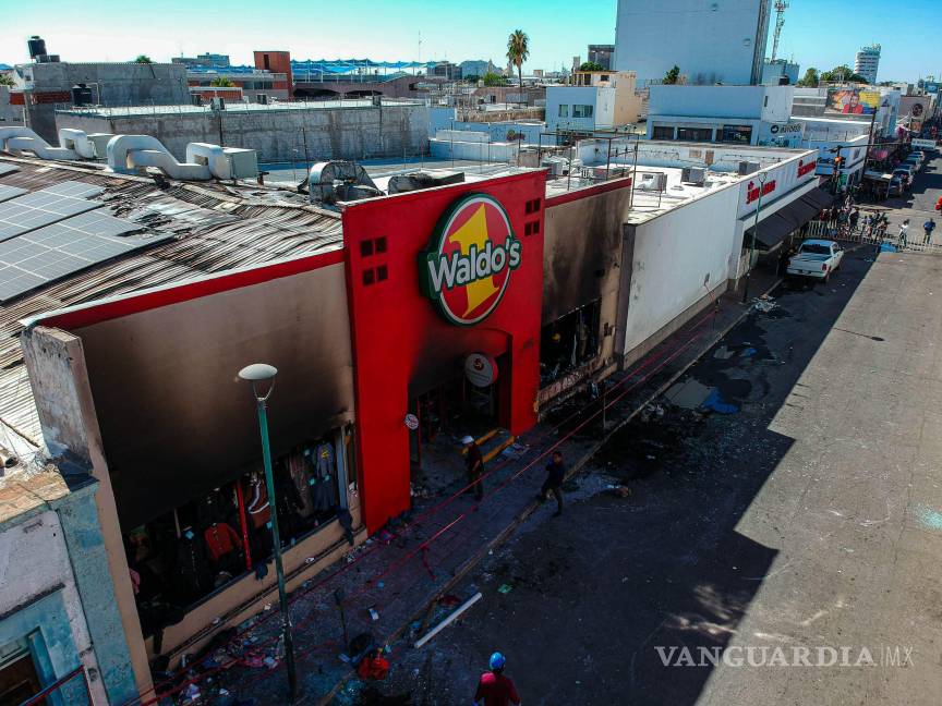 $!FGR abre investigación federal por incendio en tienda Waldo’s de Hermosillo donde murieron 24 personas