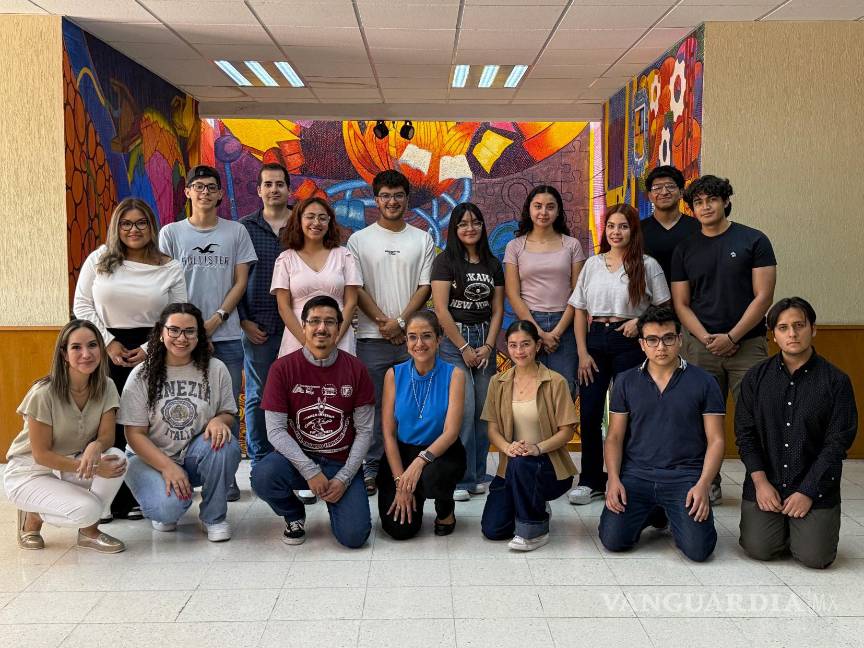 $!Participantes del campamento conocieron el funcionamiento de montacargas inteligentes en Zowell.