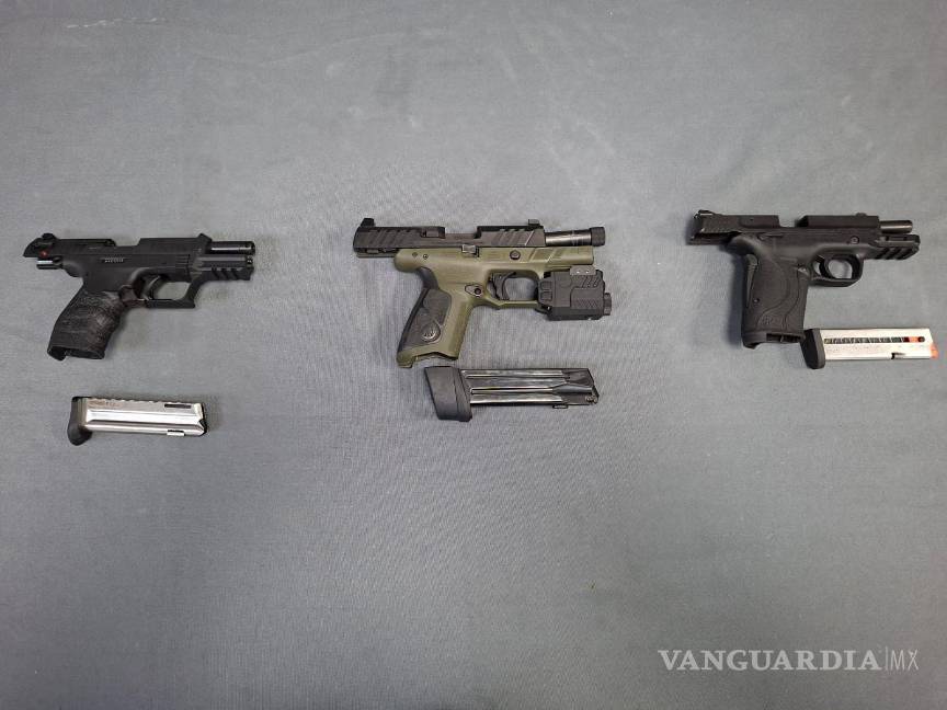 Decomisa FGR en Nuevo León 12 kilos de droga y más de 106 litros de hidrocarburo, solo en octubre 2025