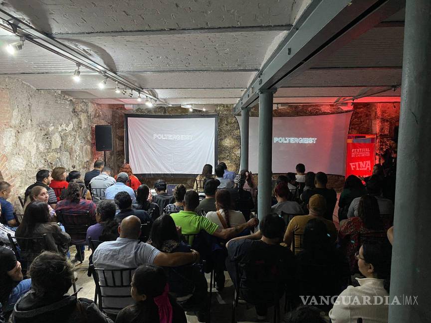 $!En el Centro Cultural Teatro García Carrillo fue proyectada la película Poltergeist.