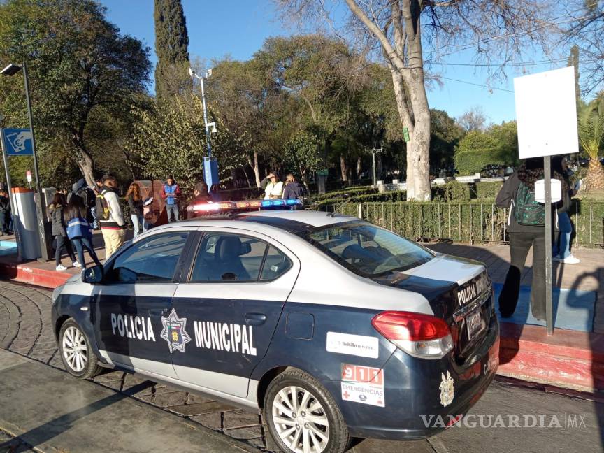 $!Este martes, policía se acercó al lugar al ser alertada por el robo de otra escultura.