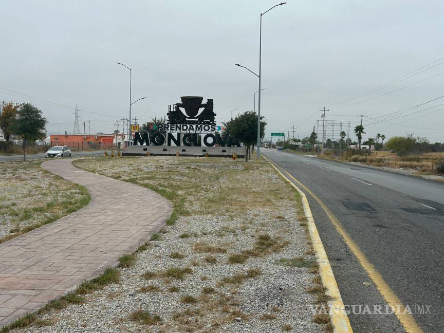 $!Autoridades federales, estatales y municipales coordinan acciones para garantizar un tránsito seguro y ordenado durante el paso de las caravanas por Coahuila.
