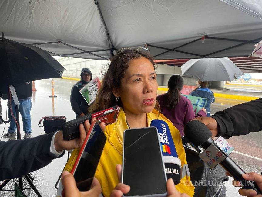 Aun bajo la lluvia, continúan protestas contra Reforma Judicial en Saltillo
