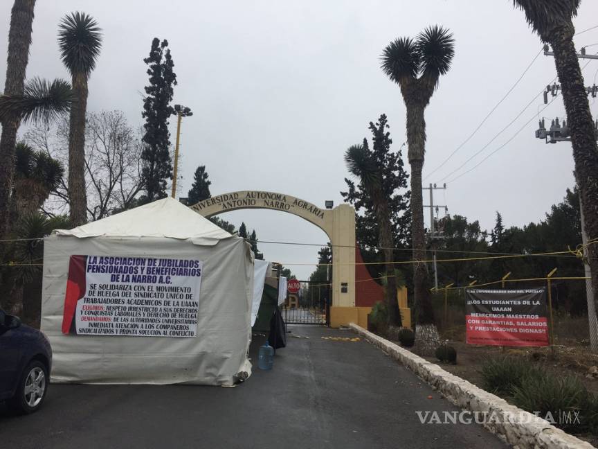 Maestros de la Narro reclaman salarios; Rectoría se los repondría hasta junio