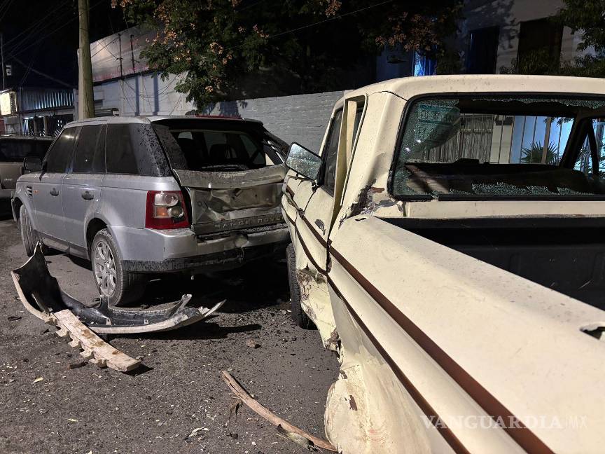 $!Los vehículos involucrados fueron retirados del lugar y el caso consignado al Ministerio Público de Asuntos Viales.