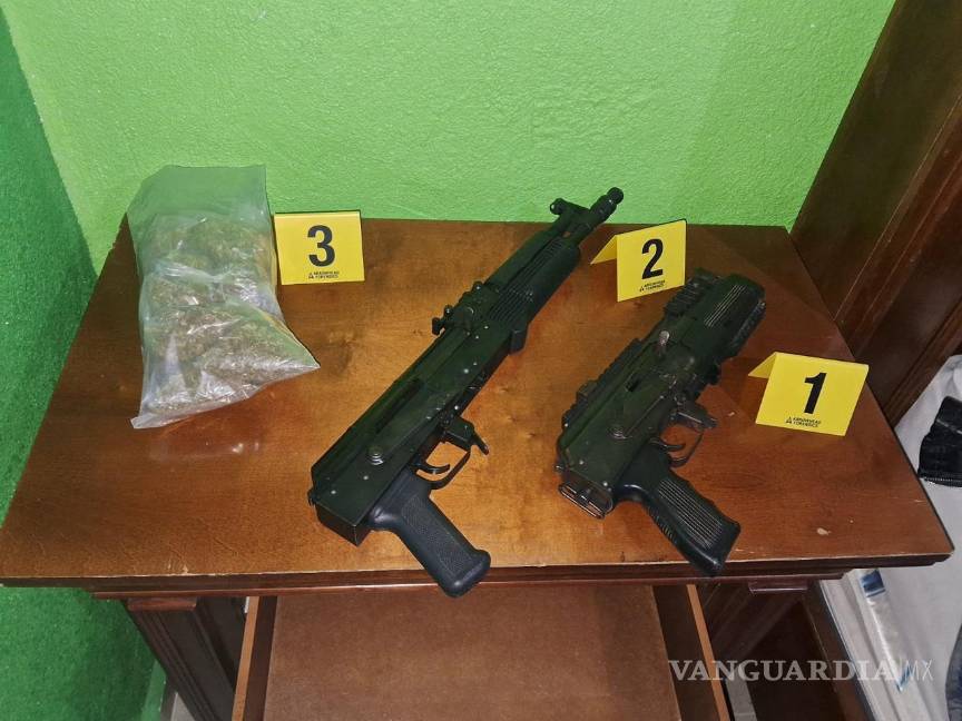 Cateo en Juárez, NL, deja aseguramiento de armas largas y camioneta con droga