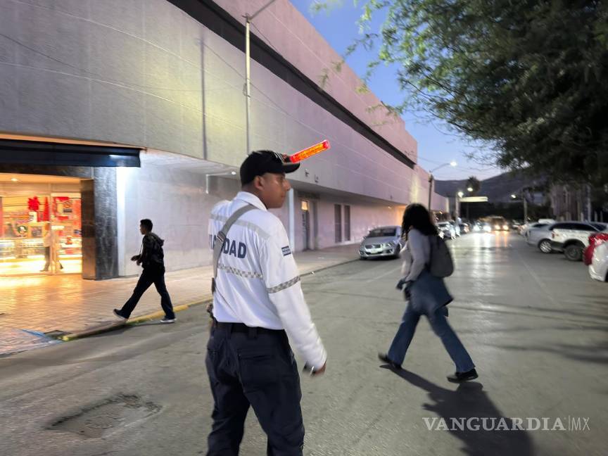 $!Fue desplegado importante número de oficiales, para darle seguridad a consumidores.