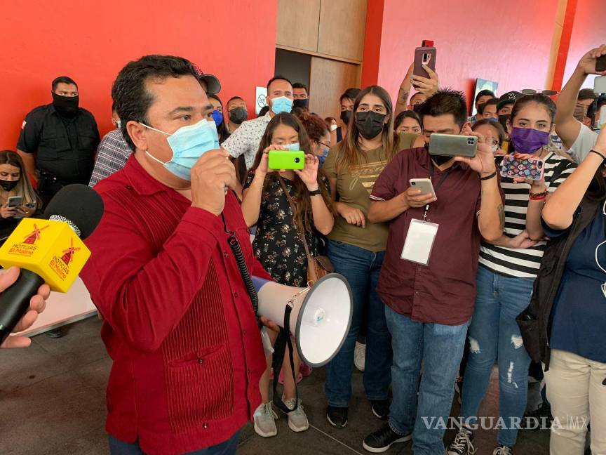 Vacunarán solo a 3 mil jóvenes en Arteaga, piden a la población no acudir a Ciudad Universitaria
