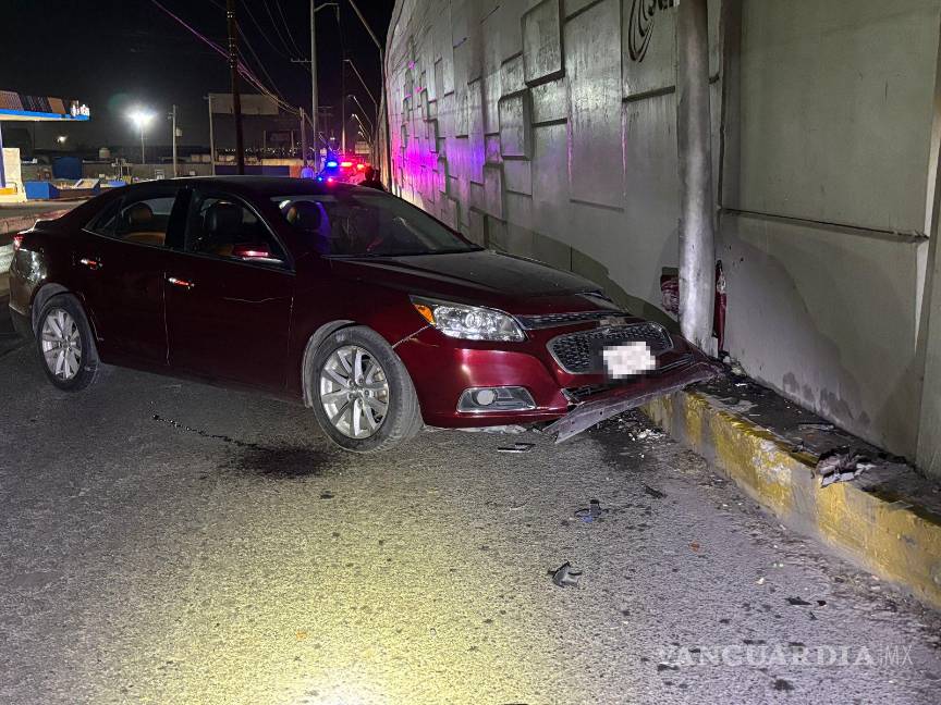 $!El accidente ocurrió cerca de la intersección con el bulevar J. Mery, donde testigos alertaron al 911.