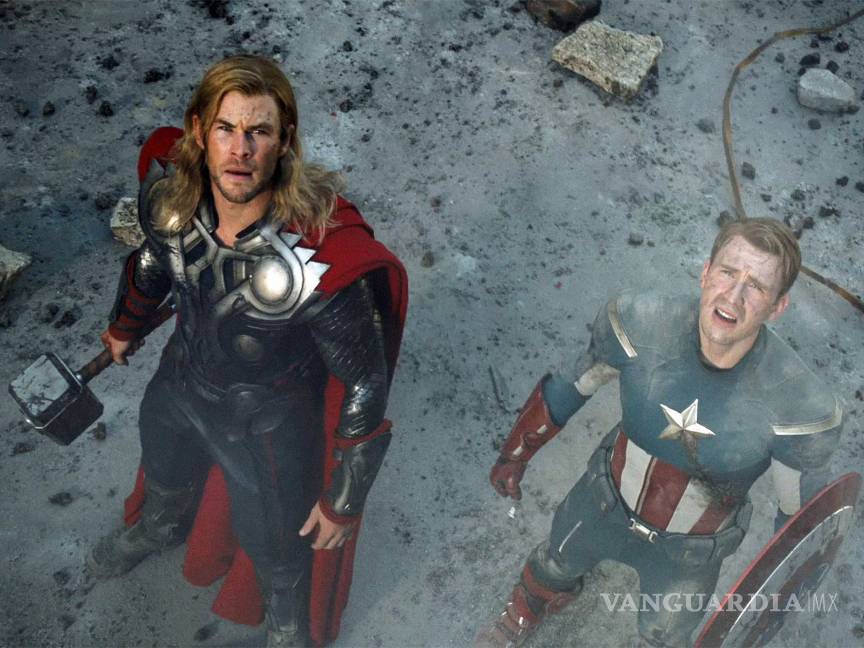 El beso de Thor y Capitán América