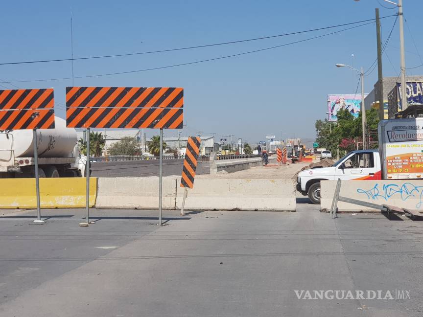 $!Terminan este mes el paso deprimido el bulevar Torreón-Matamoros