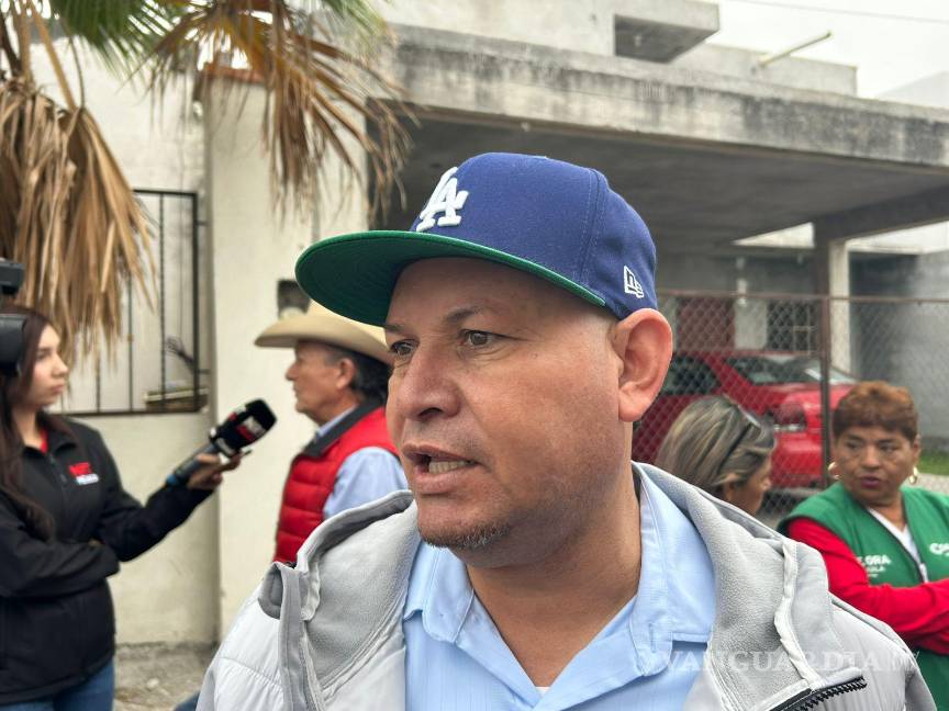 $!El pastor Valentín Bustos pidió a las familias reforzar la comunicación con sus hijos para prevenir adicciones.