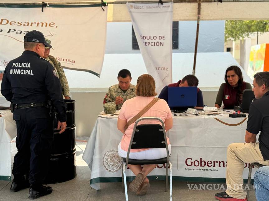 Participan en canje de armas con el programa ‘Sí al desarme, sí a la paz’, en Nuevo León