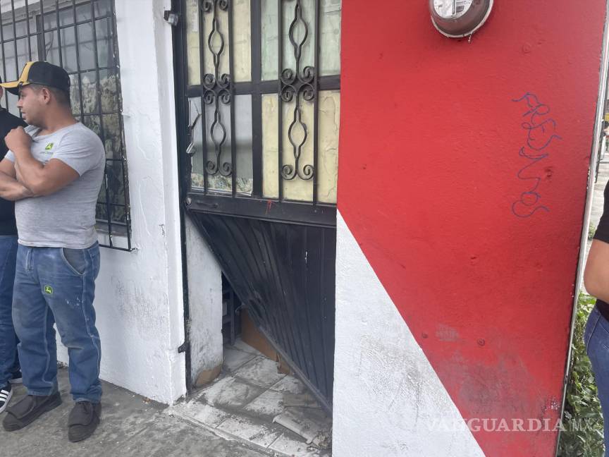 Motoneto se queda sin frenos y se estampa en negocio de La Minita, en Saltillo