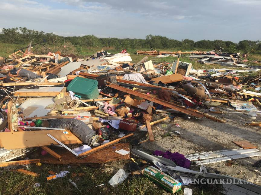 $!Dos muertos por tornados en la costa oeste de Florida, en EU
