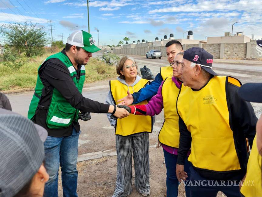 $!Brigadistas ambientalistas avanzan en la recolección de residuos.