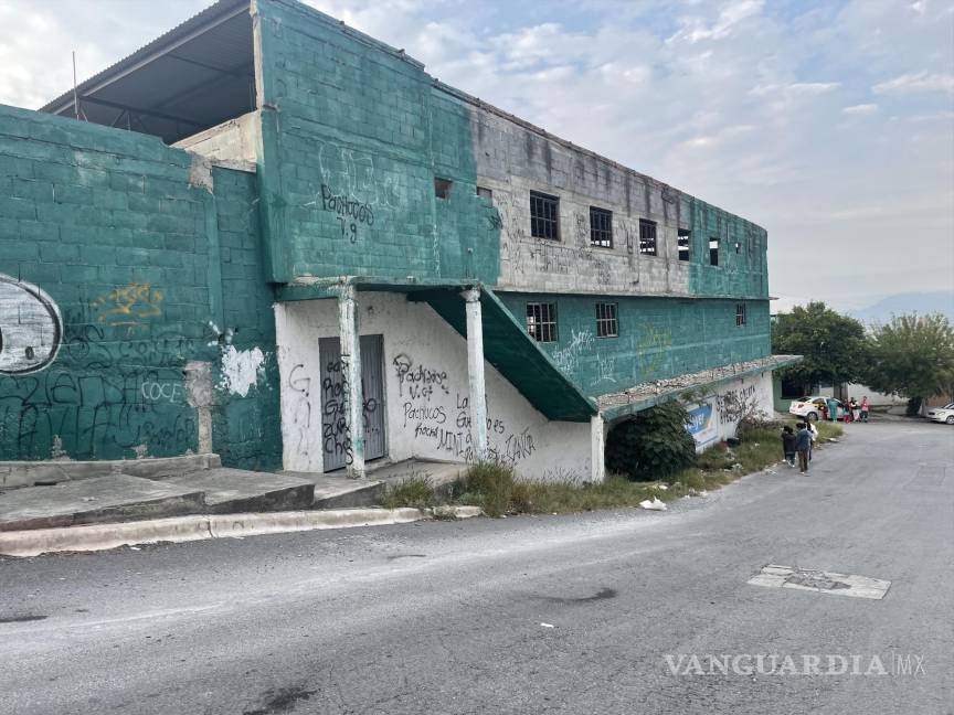 Saltillo: mujer se toma 3 botellas de cloro para intentar acabar con su vida