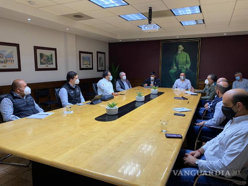 Exhorta Manolo Jiménez a su equipo de trabajo a no bajar la guardia