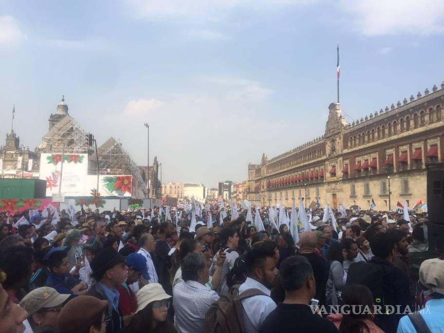 $!Concluye mitin en Zócalo; piden rescatar a Pemex