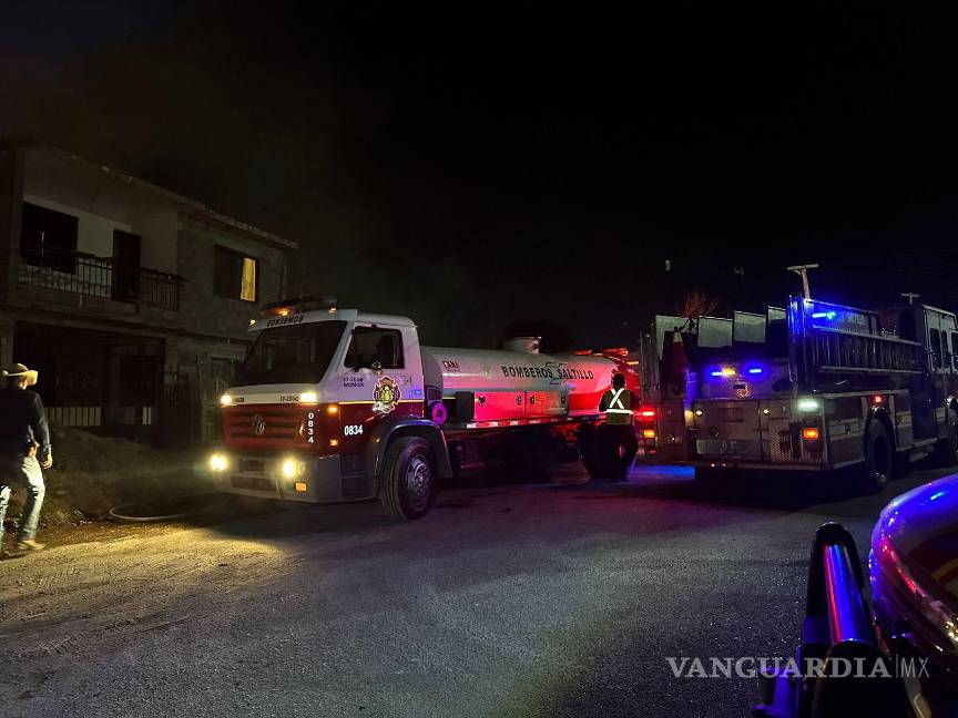 Incendio de tejabanes en Saltillo deja sin nada a cuatro familias
