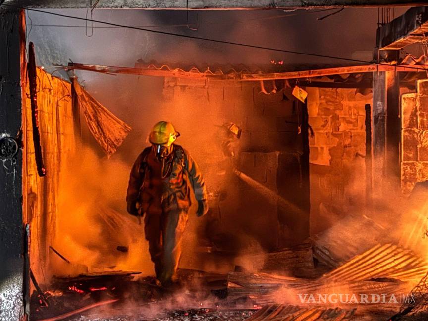 $!Vecinos mencionaron haber presenciado una discusión antes del incendio.