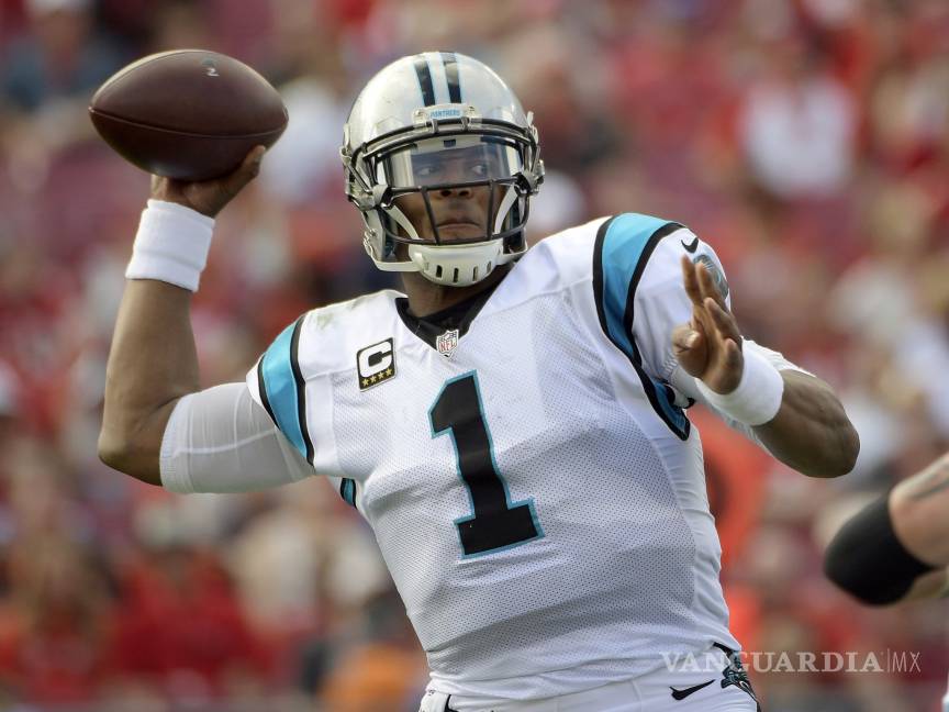 $!Cam Newton será operado del hombro de lanzar