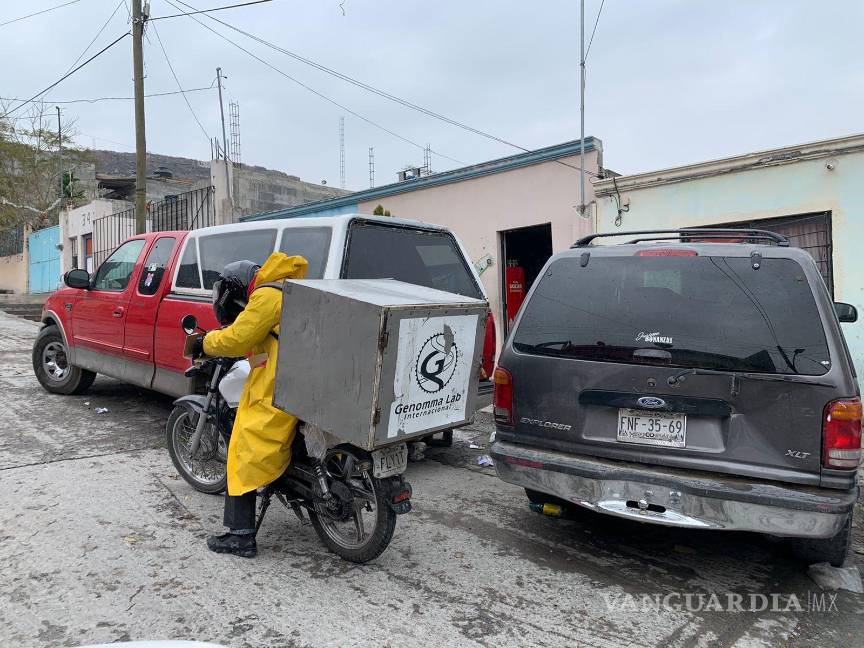 Saltillo: repartidores de apps atienden a aislados por COVID-19 entre riesgos y sin seguro médico