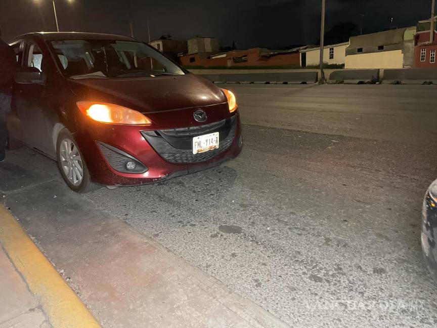 Patrulla se queda sin frenos y choca por alcance en Saltillo