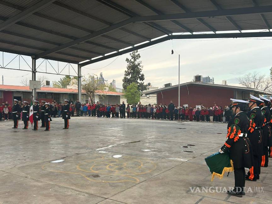 $!Estudiantes y autoridades participaron en el acto cívico para recordar el legado del insurgente.