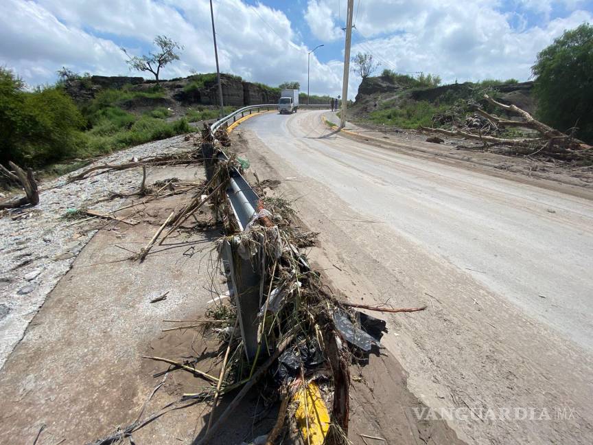 $!Las personas desaparecidas son Edgar Almaraz Chávez, Manuel Fernández Valdés y Marco, quienes intentaban cruzar el puente.