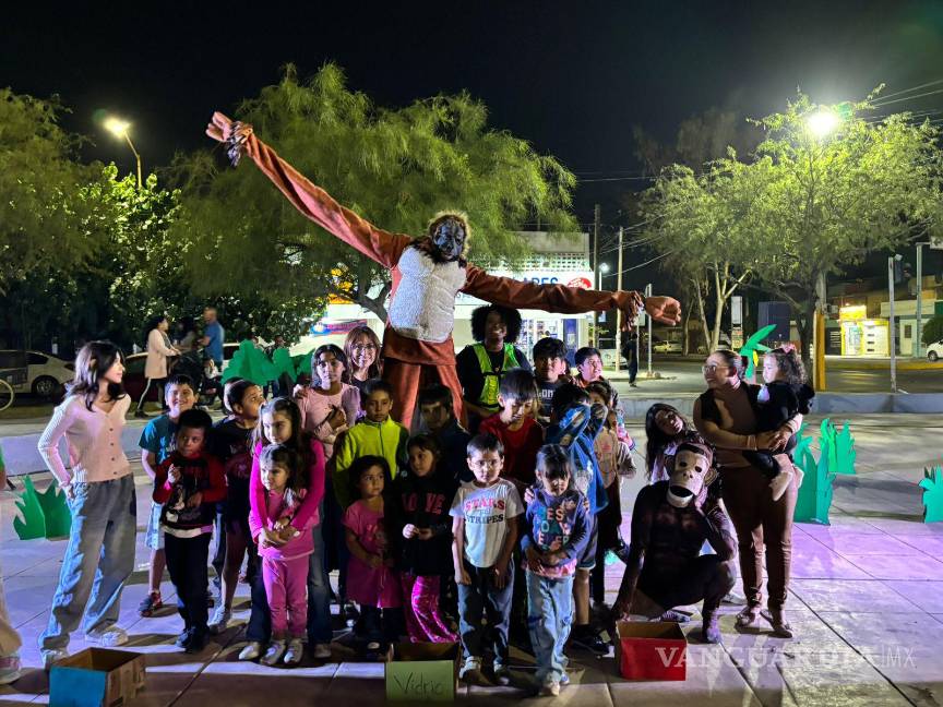 $!Familias laguneras disfrutaron de espectáculos y actividades en distintos recintos culturales.