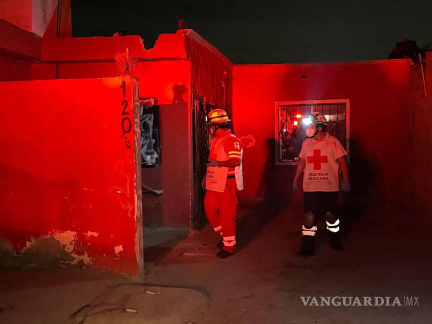 $!La casa donde se originó el conflicto sufrió destrozos ocasionados por los agresores.