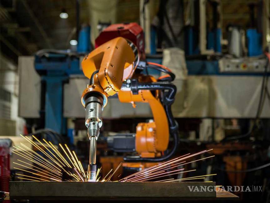$!Se espera que en esta década se duplique el uso de robots en el sector de la manufactura, desplazando 20 millones de puestos de trabajo en el planeta.