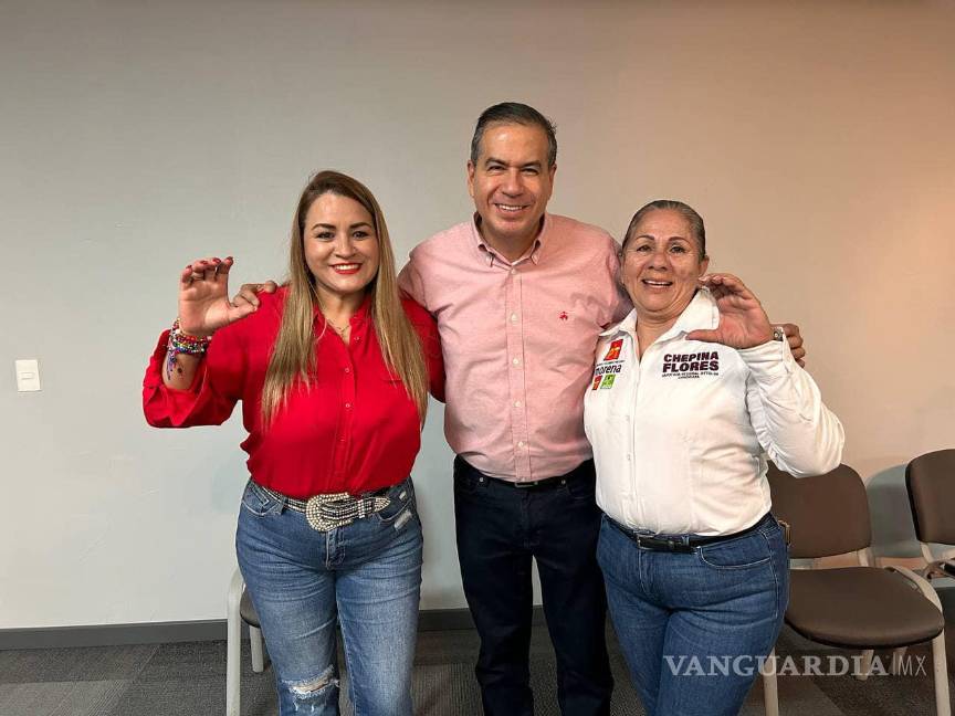 $!Diana Hernández (de blusa roja) es la candidata del PT a la Presidencia Municipal.