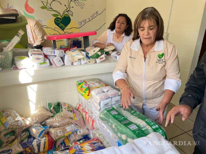 $!El Voluntariado del IMSS recibió con agrado las donaciones.