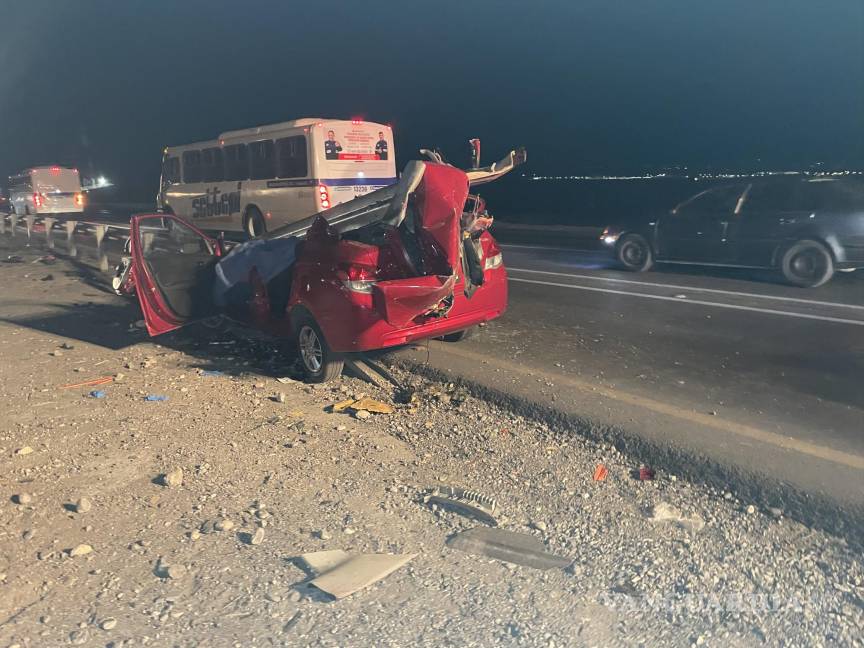 Muere prensado conductor en la Monterrey-Saltillo