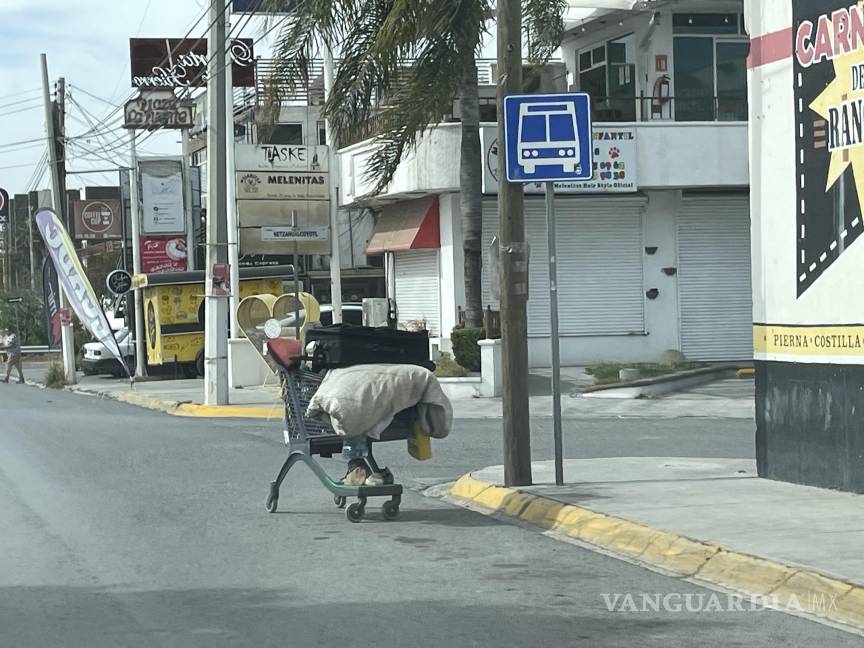 Saltillo: Buscan apoyo para mujer en situación de calle, en Los Pinos