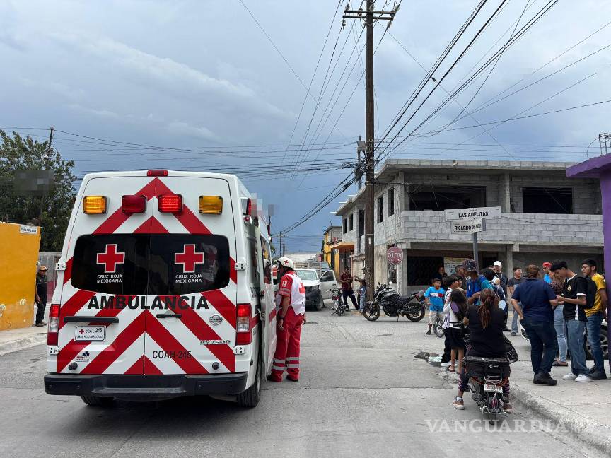 $!Elementos de Tránsito Municipal acudieron al sitio para tomar conocimiento del percance.