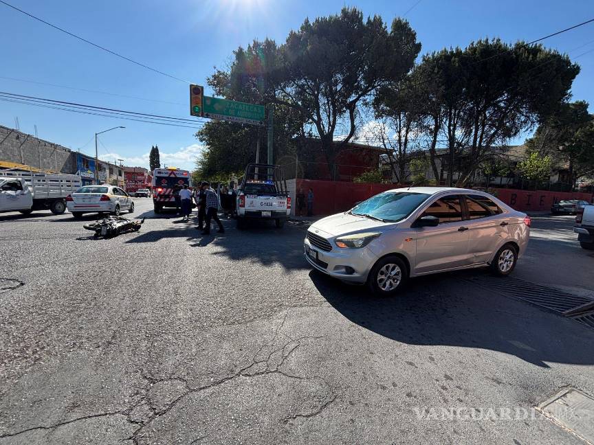 Accidente de moto deja a una menor lesionada, en Saltillo