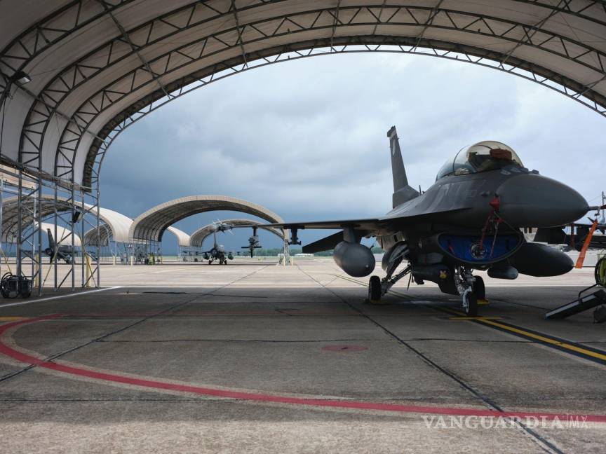 $!Un avión F-16D en la Base de la Fuerza Aérea de Eglin, cerca de Fort Walton Beach, Florida.