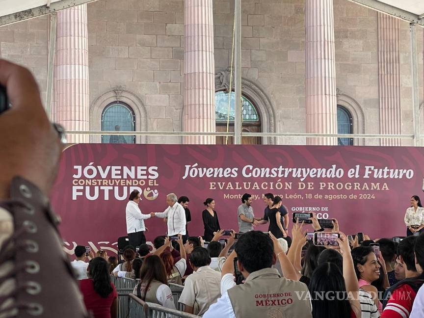 Refrenda Claudia Sheinbaum proyecto de tren de pasajeros CDMX-Nuevo Laredo y apoyo para Nuevo León