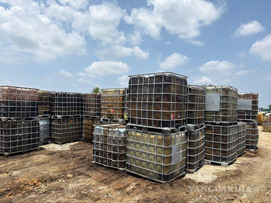 Golpe al huachicol: asegura FGR 5 mil litros de hidrocarburo en predio en Nuevo León