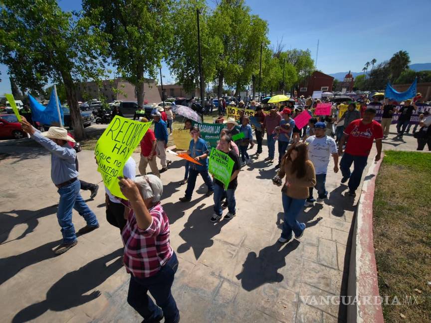 $!Las malas condiciones de las rutas limitan la llegada a centros médicos y la atención oportuna, denuncian manifestantes.