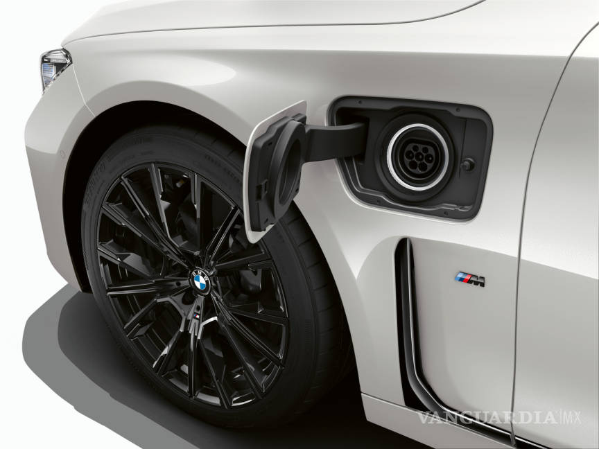 $!BMW Serie 7, híbrido enchufable con gran capacidad y comodidad