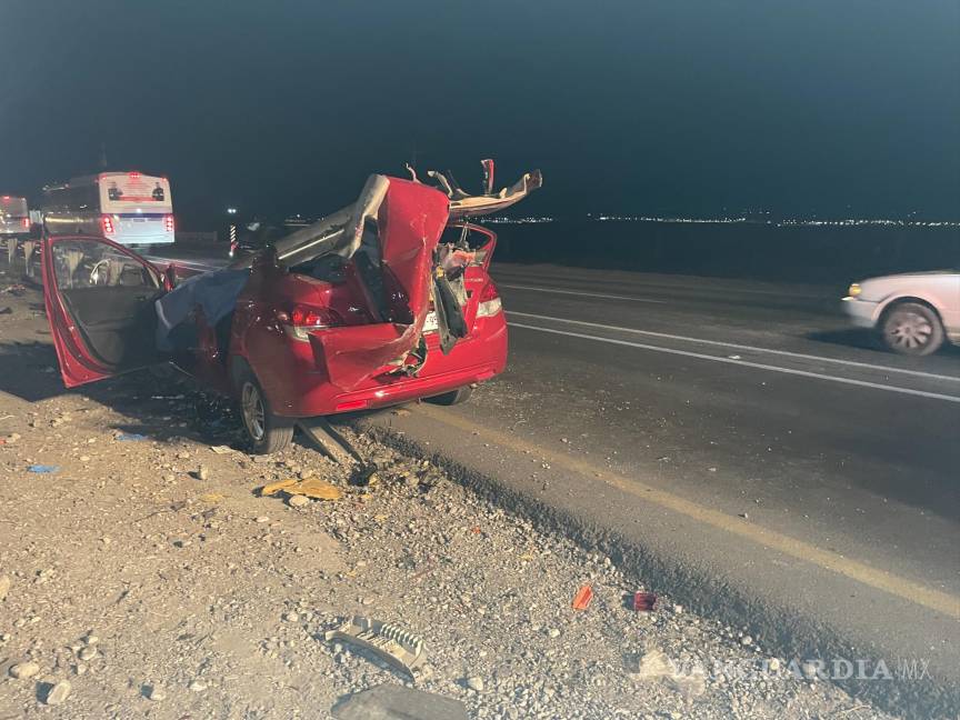 Muere prensado conductor en la Monterrey-Saltillo
