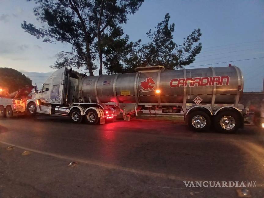 Aseguran tres pipas con 192 mil litros de diésel en Ojo Caliente
