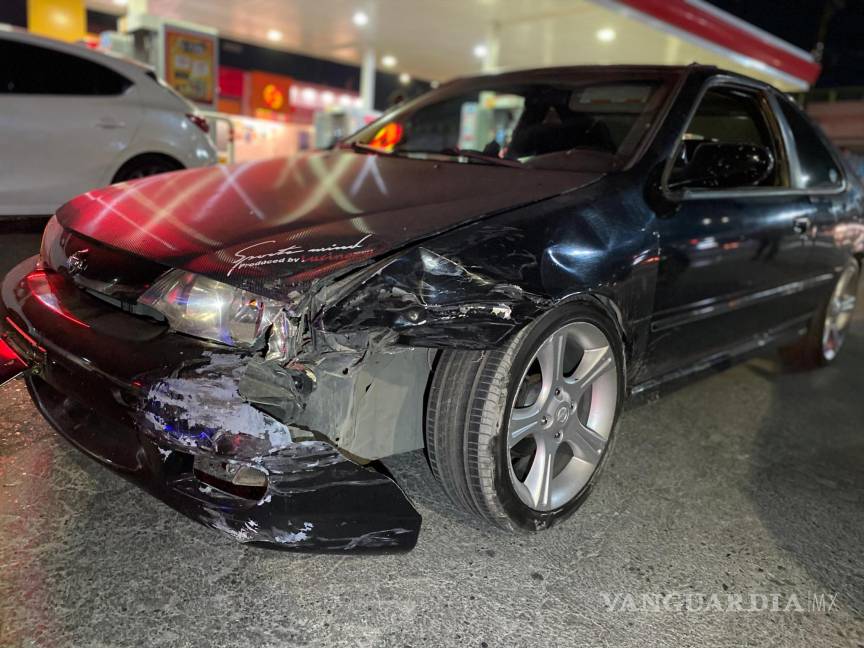 $!El accidente ocurrió en la madrugada, cuando la circulación era ligera, evitando mayores complicaciones en el tránsito.